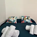 6 Pax - Pool, Parking & Wifi - By Coral Apartment *