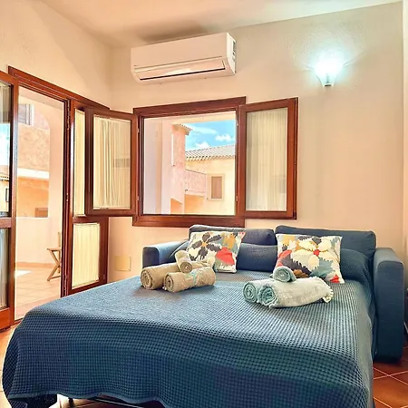 아파트 6 Pax - Pool, Parking & Wifi - By Coral *